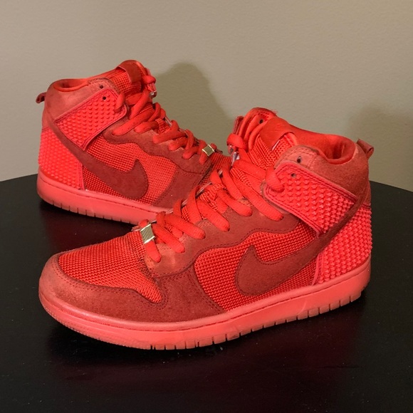 nike dunk red october